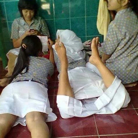 Ngocok Kontol Sekolah