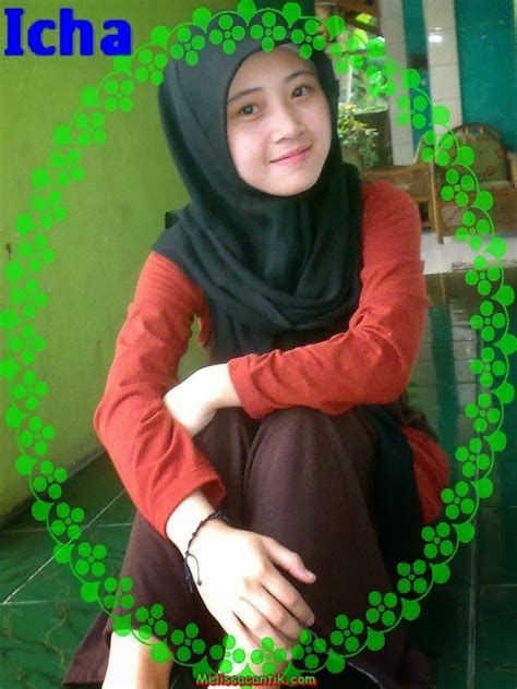 Gadis Cantik Berjilbab