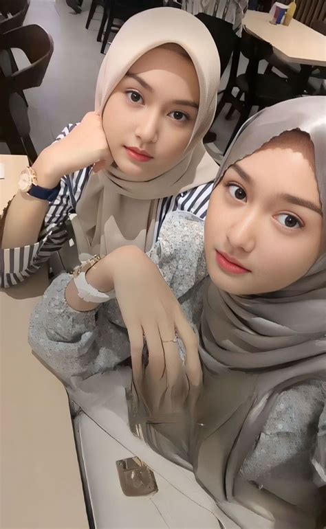 Cewe Jilbab Cantik