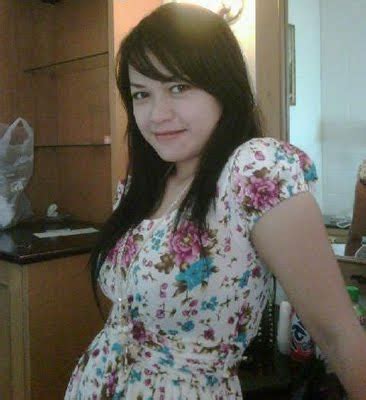 Tante Girang Bahenol