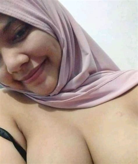 Model Jilbab Bugil