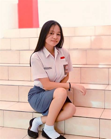 Foto Ngemut Kontol Seragam Sma