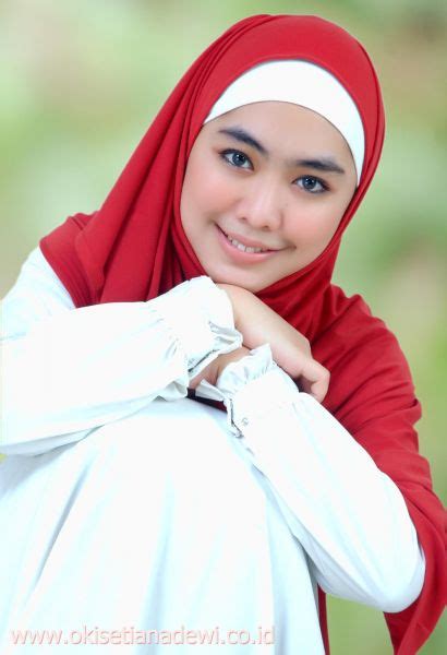 Foto Sex Bugil Oki Setiana Dewi