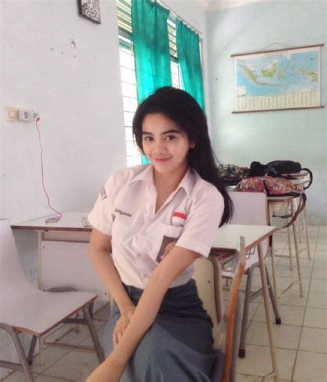 Foto Cewek Kopitan Sampai Pingsan