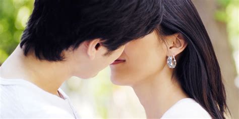 Lesti Ciuman Bibir