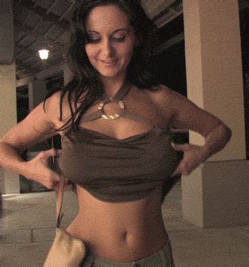 Lesbian Tit Flash