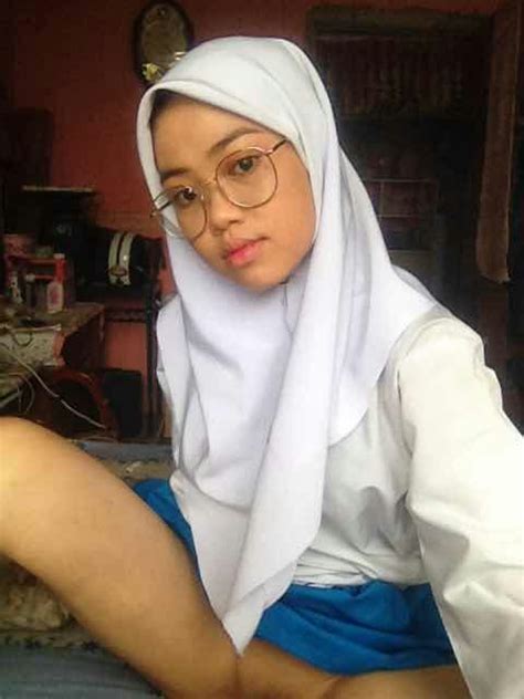 Geliat Cewek Cantik