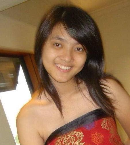 Memek Marisa Huq