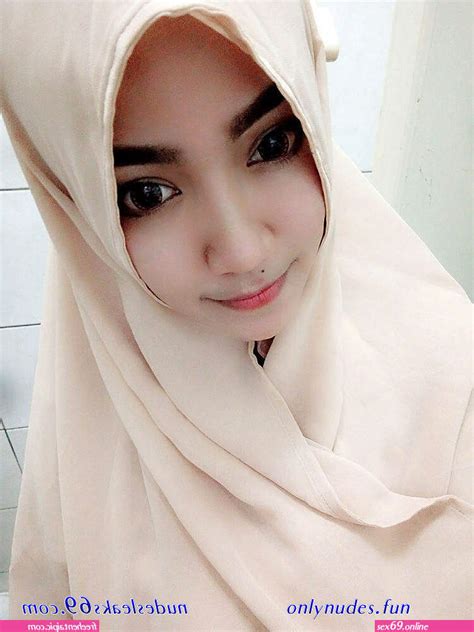 Manisha Koirala Poto Telanjang Bulat