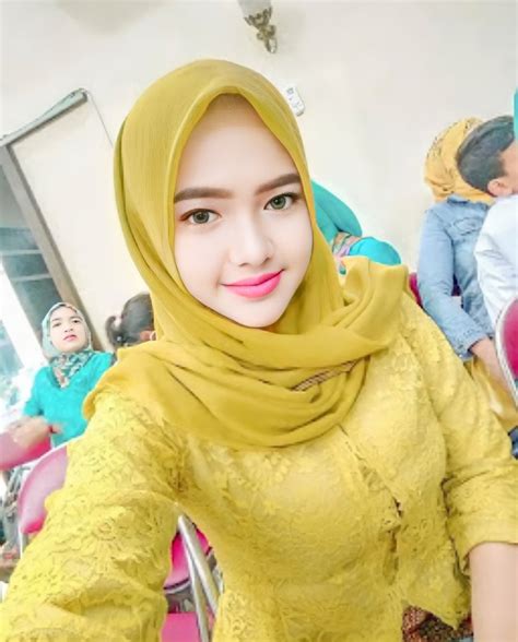 Istri Dalam Kenikmatan Terlarang