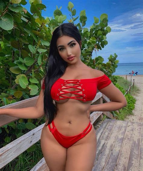 Cewek Indonesia Cantik Telanjang